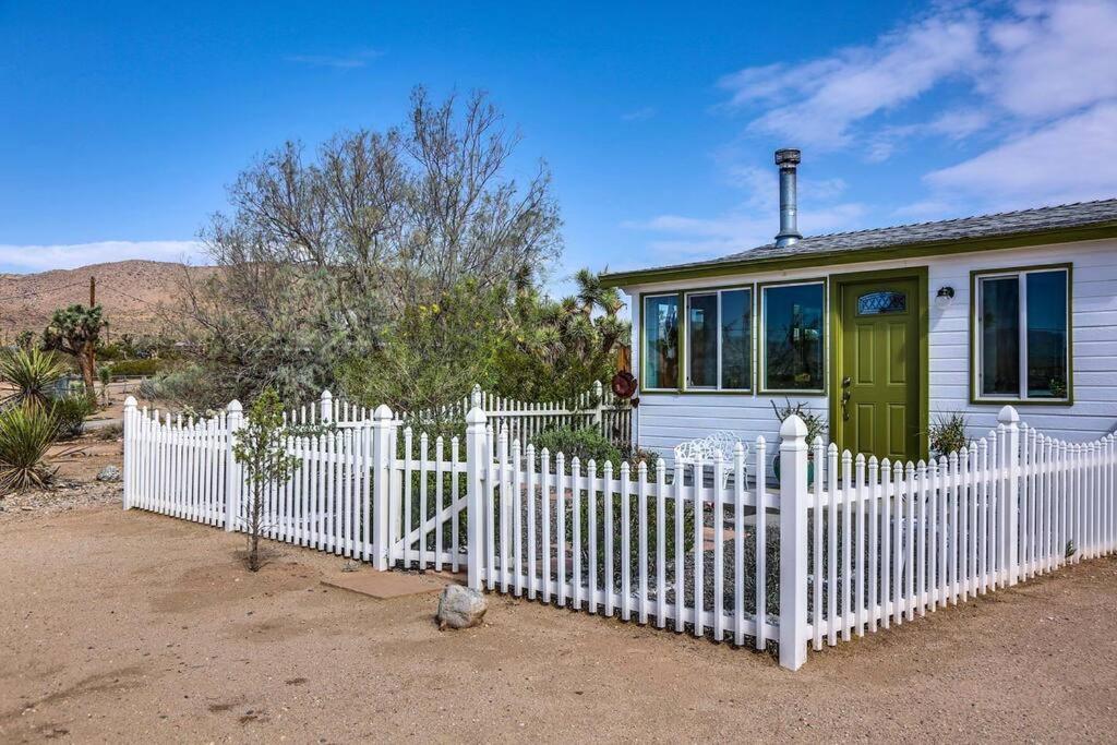 Jt Cottage Yucca Valley Exterior foto